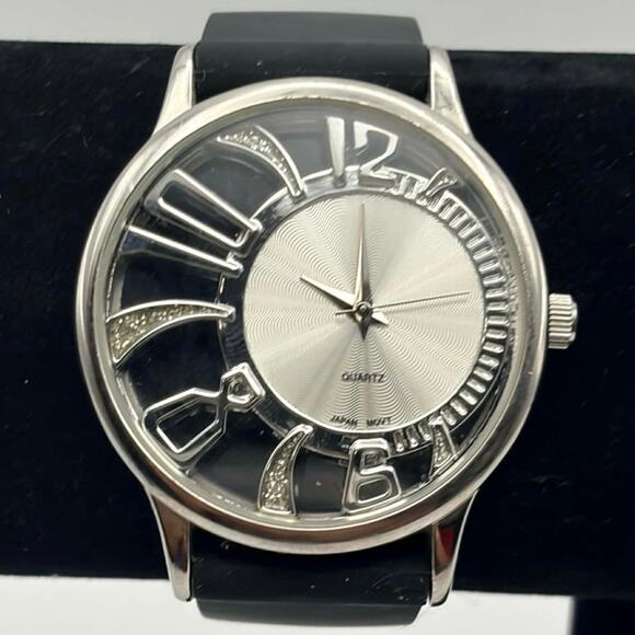 Silver & Black Art Decor Men’s Watch - Picture 2 of 5